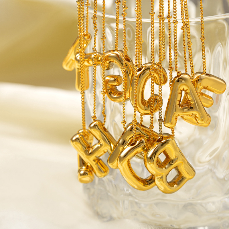 CARLIDANA Bubble 26 Letters Na - đánh giá và giá Initial Letter Necklace 18K Gold
